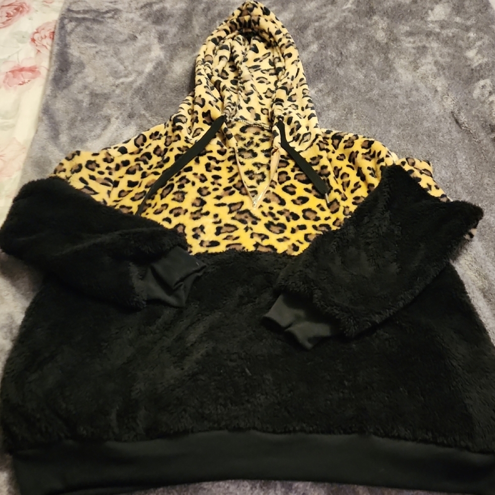 Leopard Print and Black Fleece Pullover 1/4 Zip With Pockets